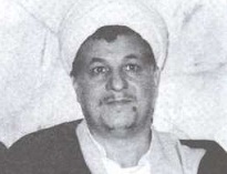 نباید به خاطر سرمایه دارها محرومین را رنجاند / امام و ولی فقیه هیچ گاه با ابرقدرت ها سازش نمی کنند